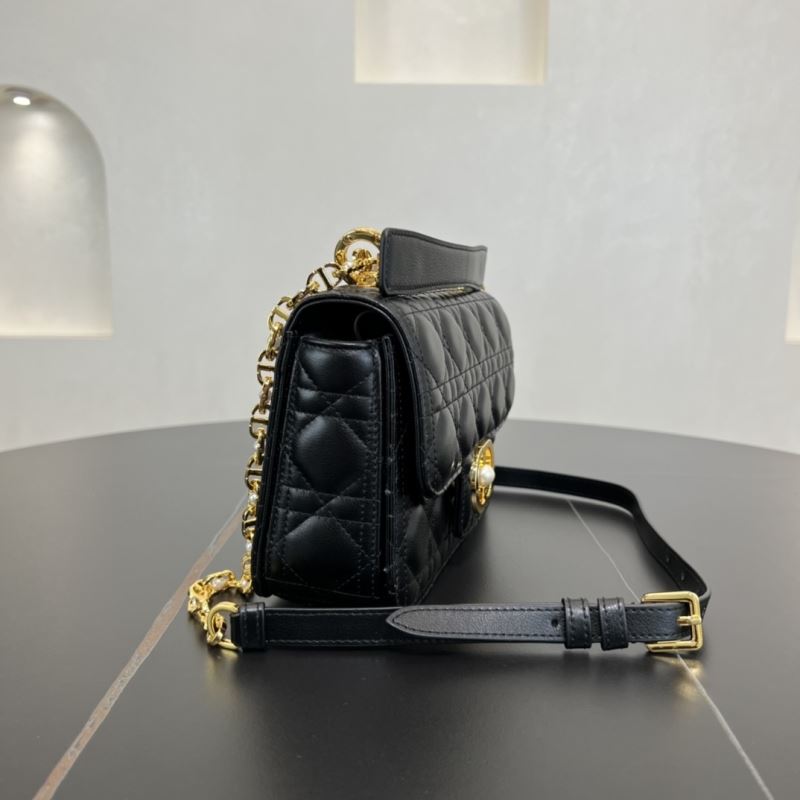 chr1st1an D10r montaigne bags